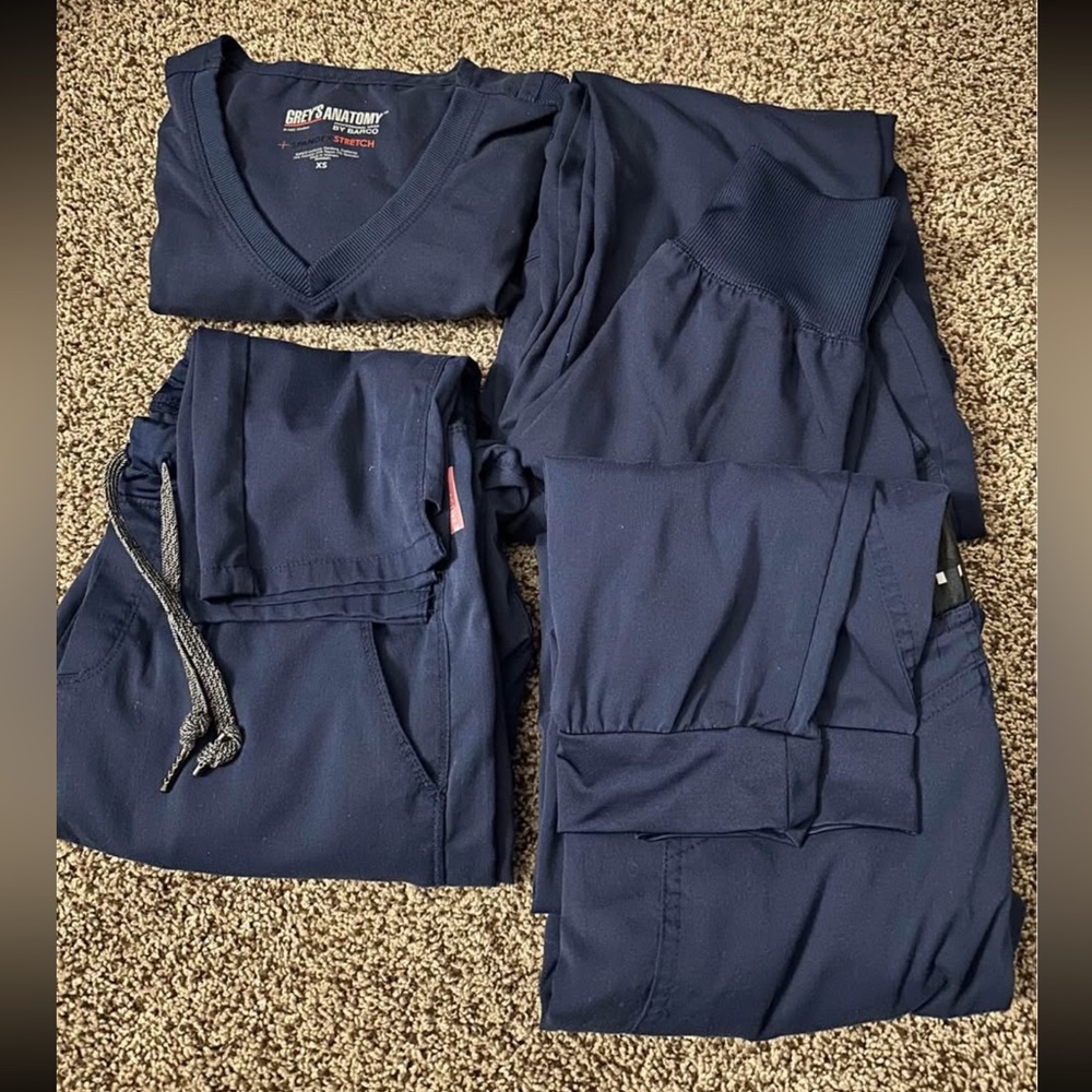 Grey’s Anatomy Navy Blue Women's Scrub Set